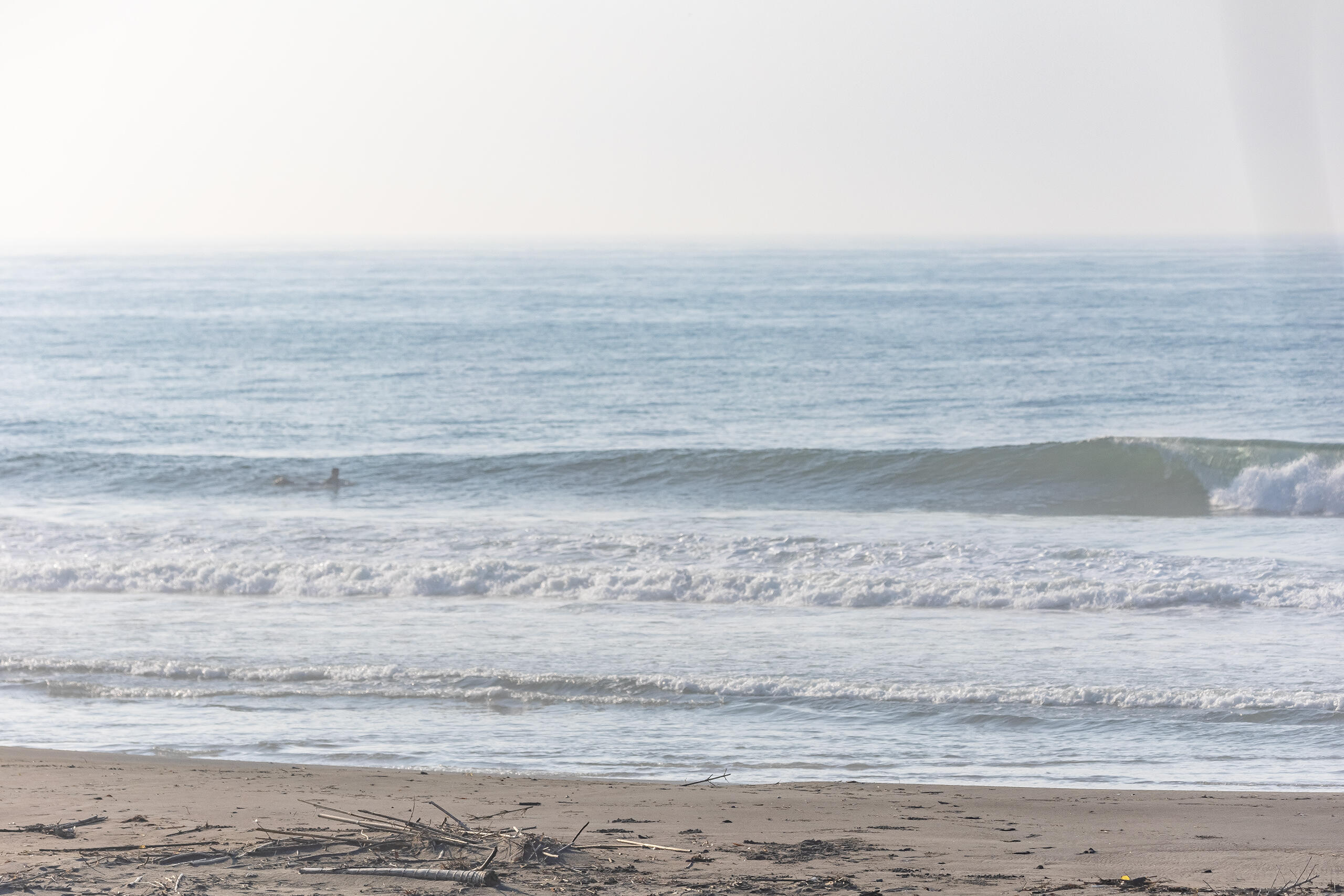 和田 波のある海の風景、サーフィン・波情報 WeekdaySurfReport SURF+(SURF PLUS)