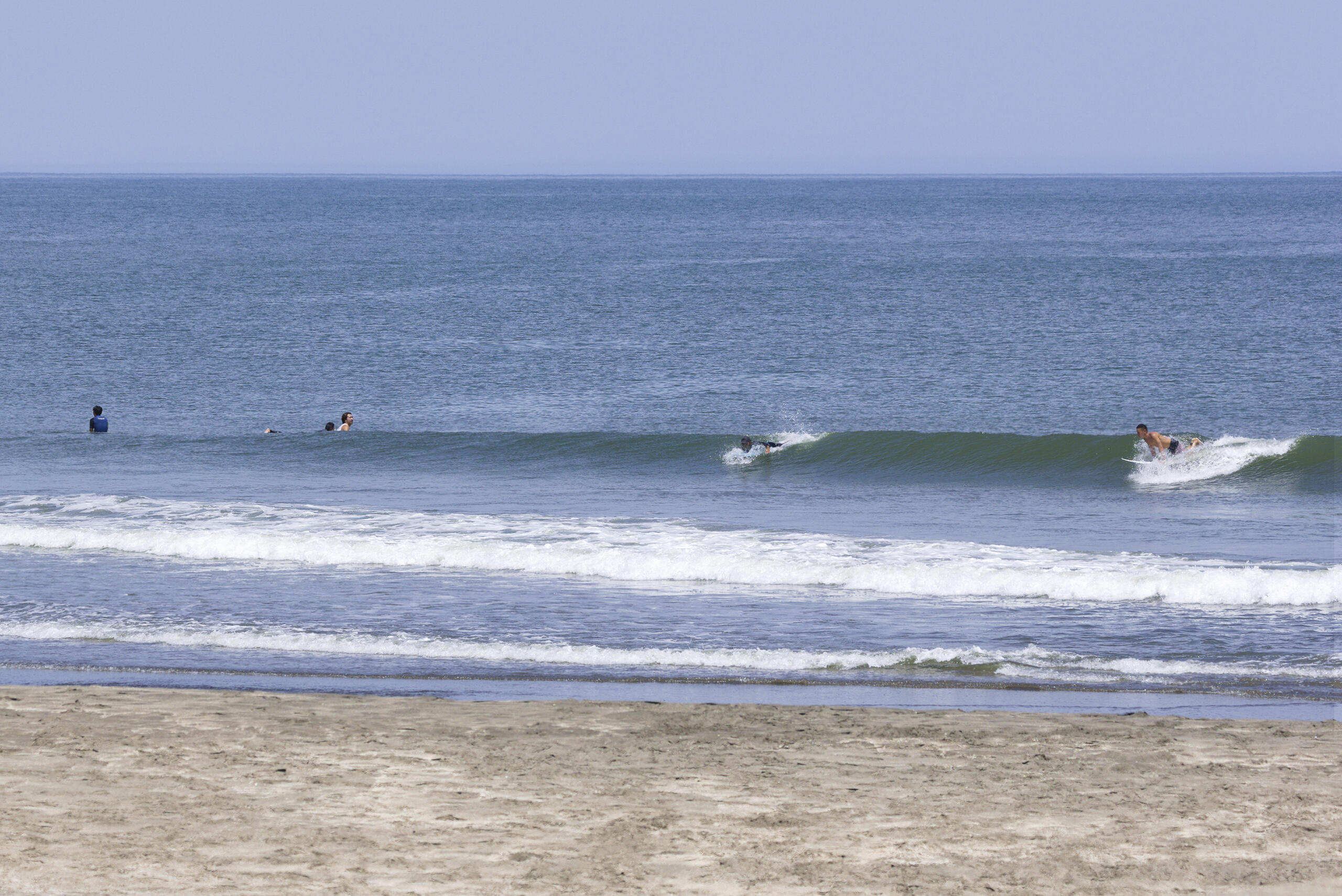 志田 波のある海の風景、サーフィン・波情報 WeekdaySurfReport SURF+(SURF PLUS)