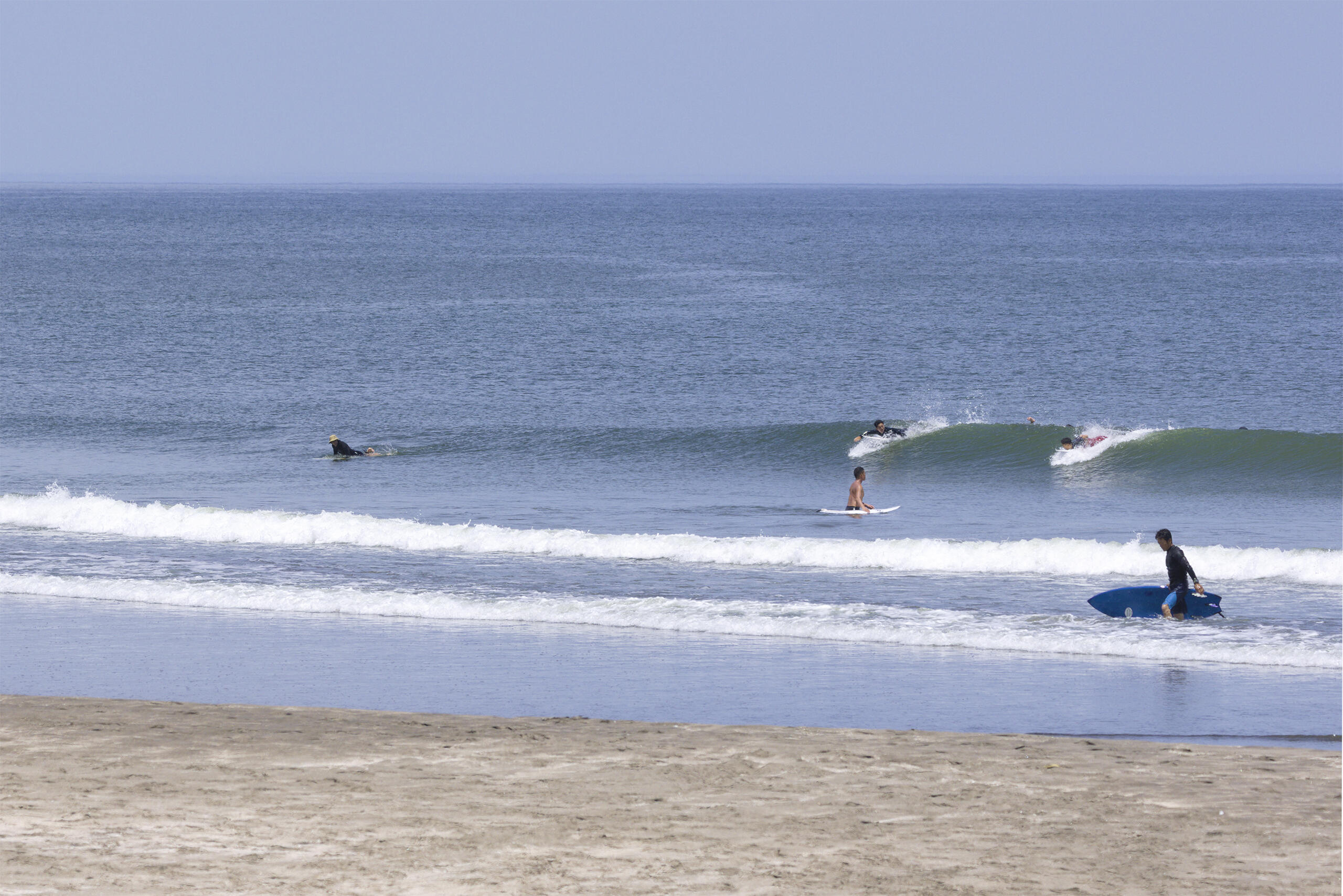 志田 波のある海の風景、サーフィン・波情報 WeekdaySurfReport SURF+(SURF PLUS)