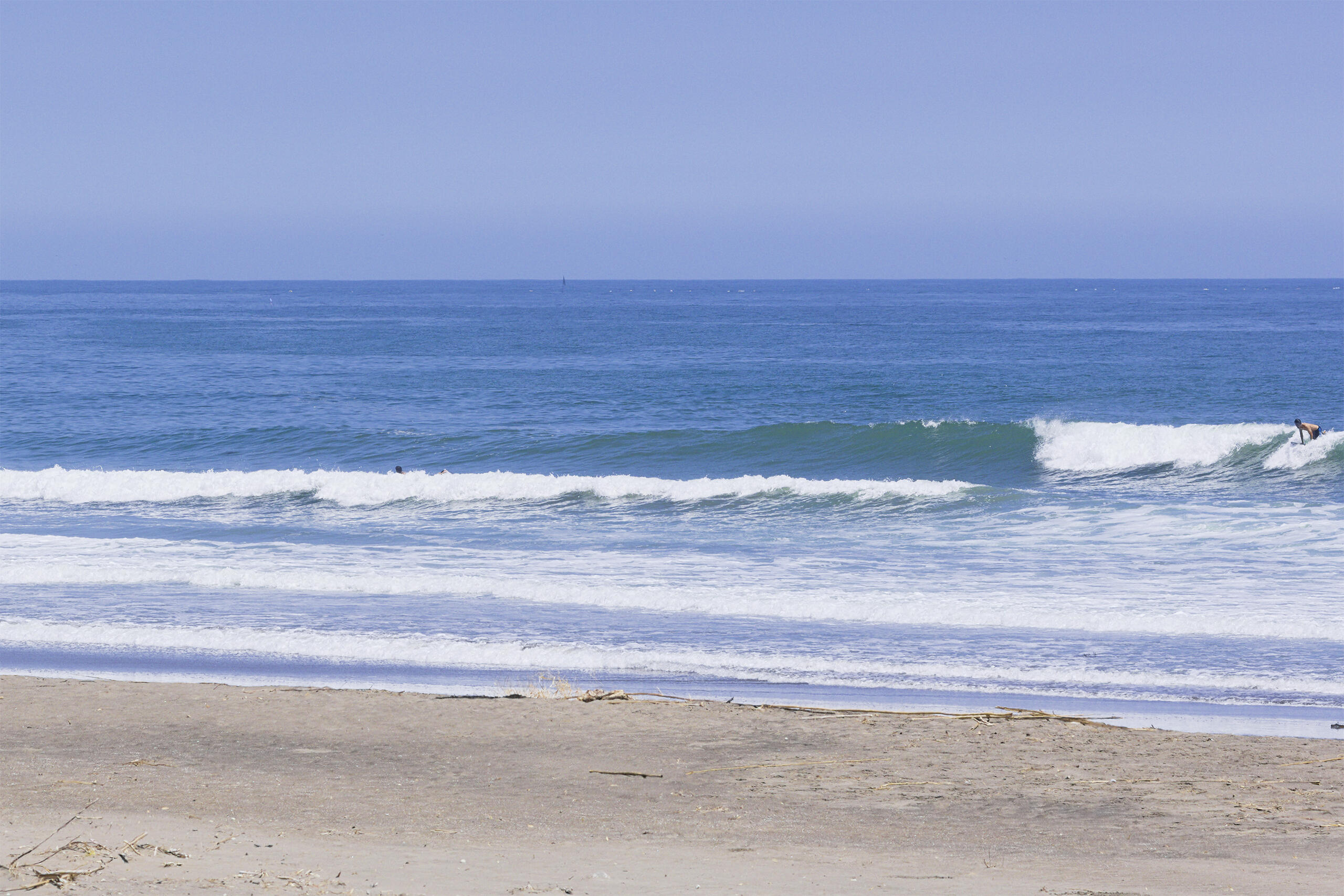 和田 波のある海の風景、サーフィン・波情報 WeekdaySurfReport SURF+(SURF PLUS)