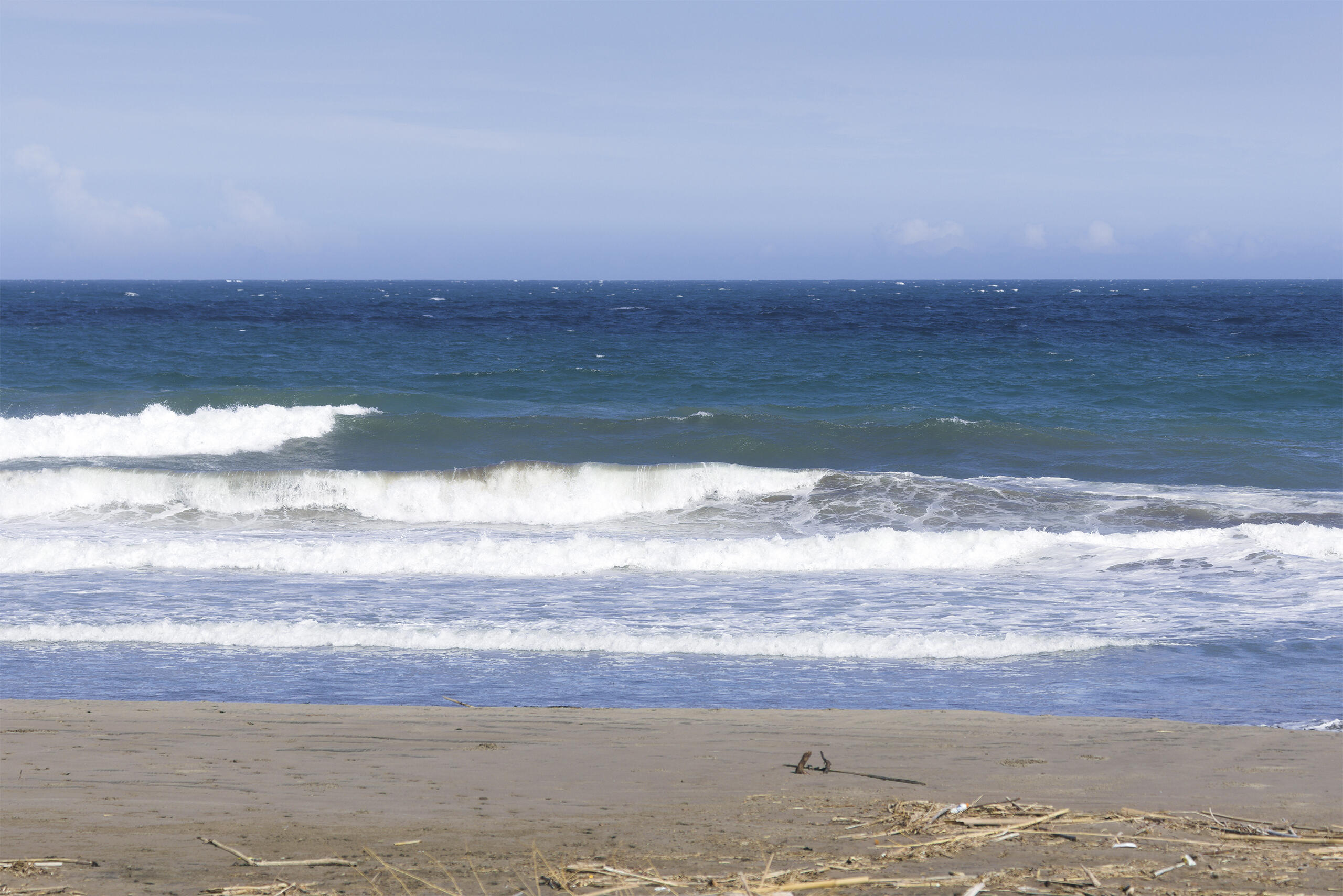 和田 波のある海の風景、サーフィン・波情報 WeekdaySurfReport SURF+(SURF PLUS)