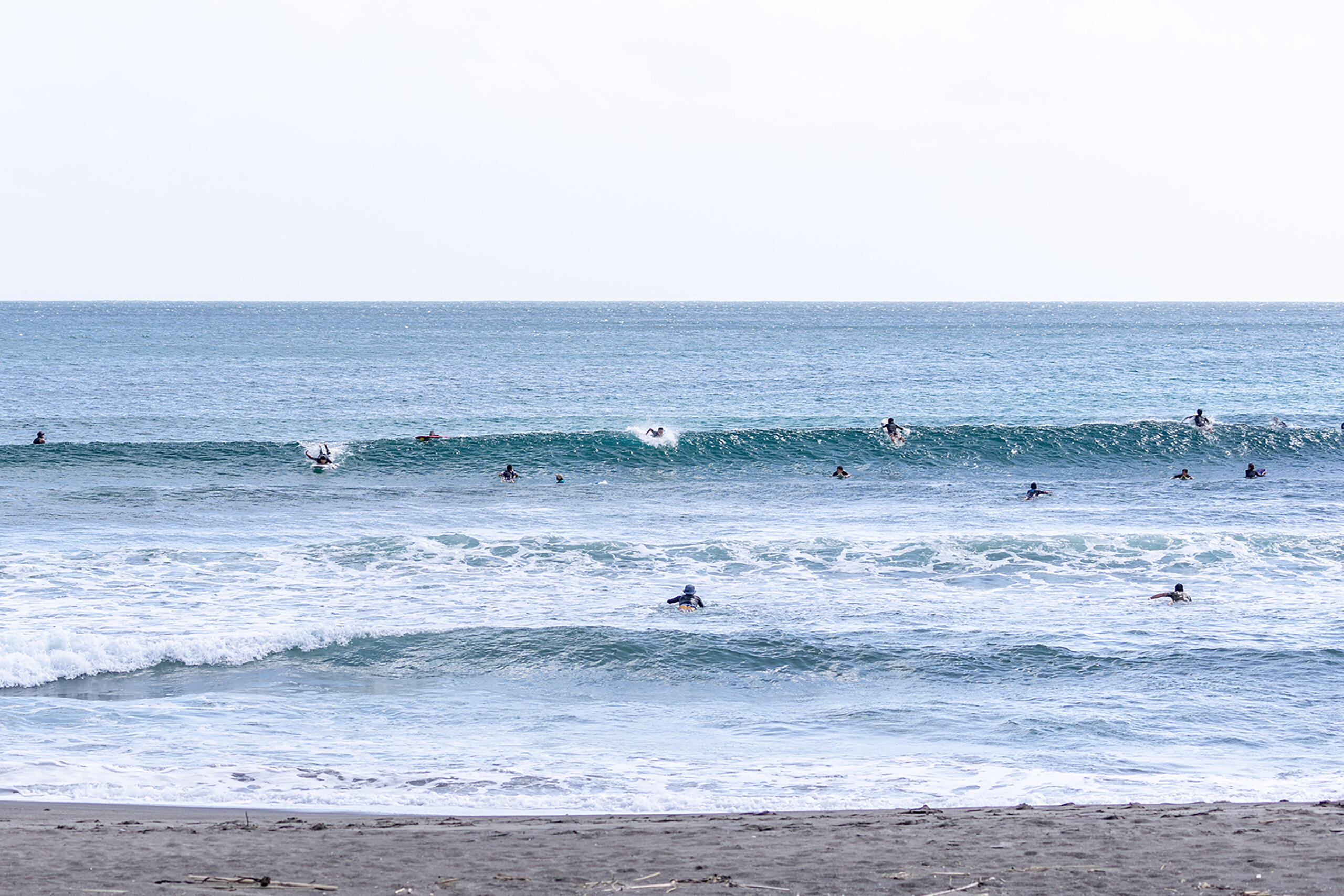 鴨川 波のある海の風景、サーフィン・波情報 WeekdaySurfReport SURF+(SURF PLUS)