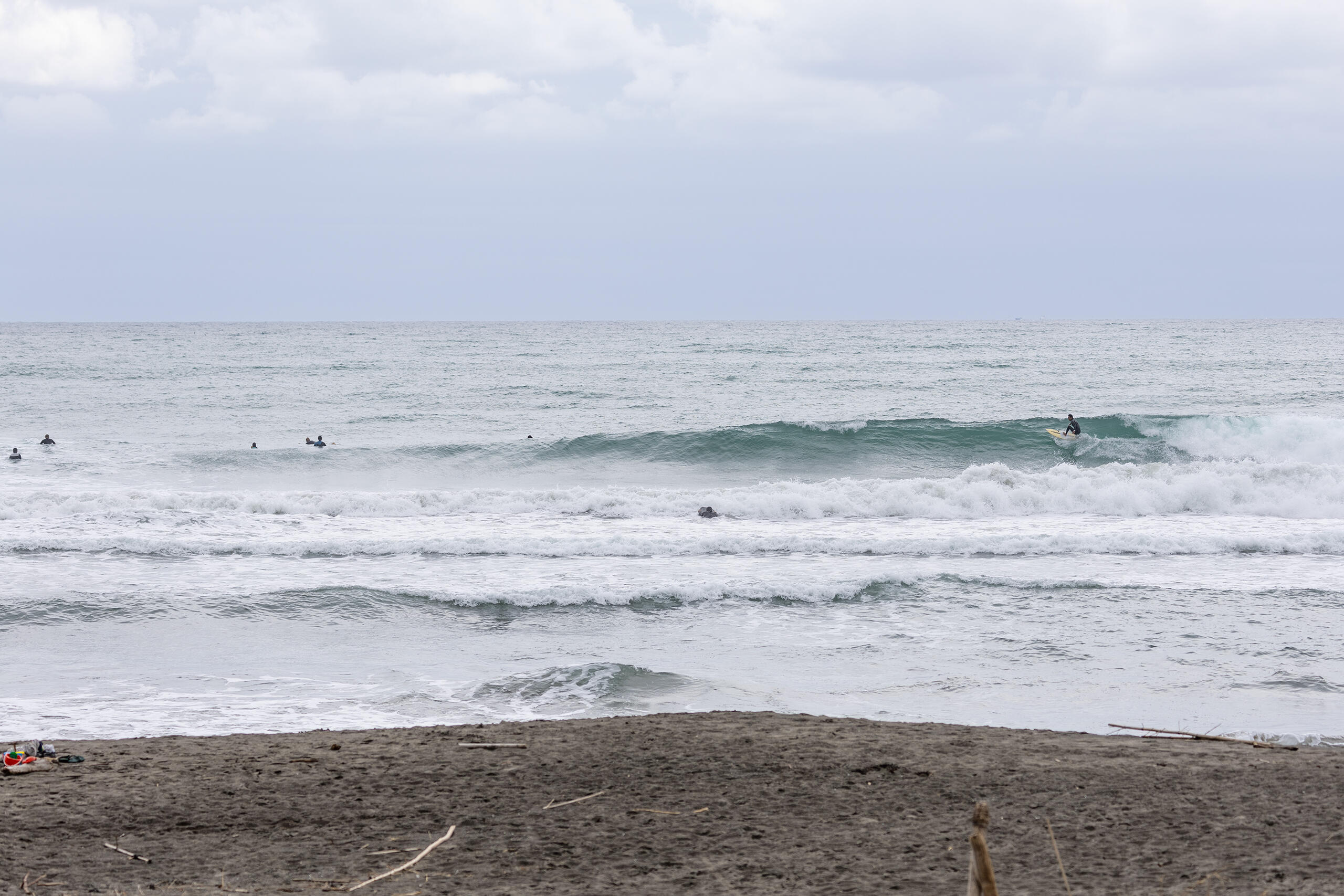 鴨川 波のある海の風景、サーフィン・波情報 WeekdaySurfReport SURF+(SURF PLUS)