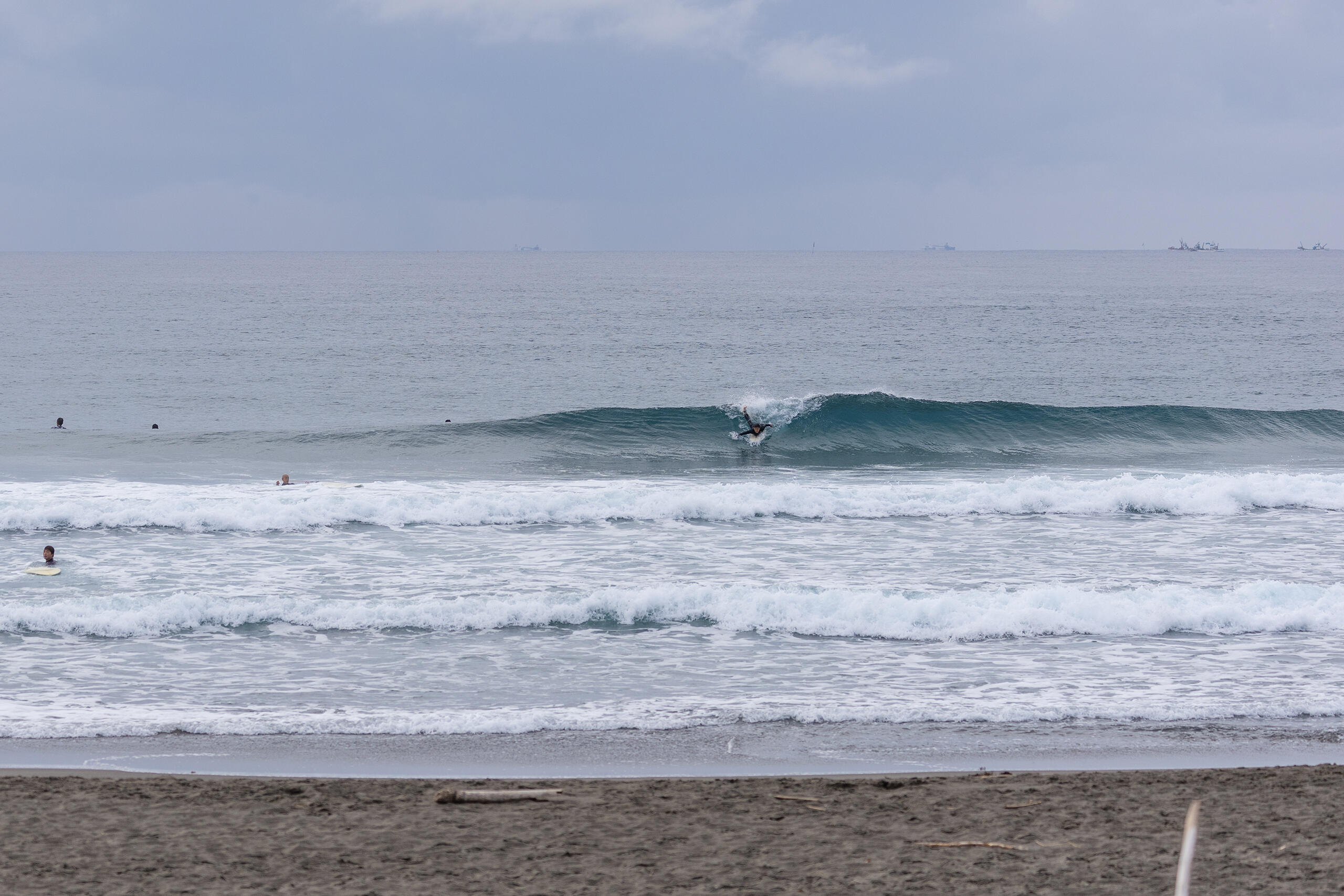 鴨川 波のある海の風景、サーフィン・波情報 WeekdaySurfReport SURF+(SURF PLUS)