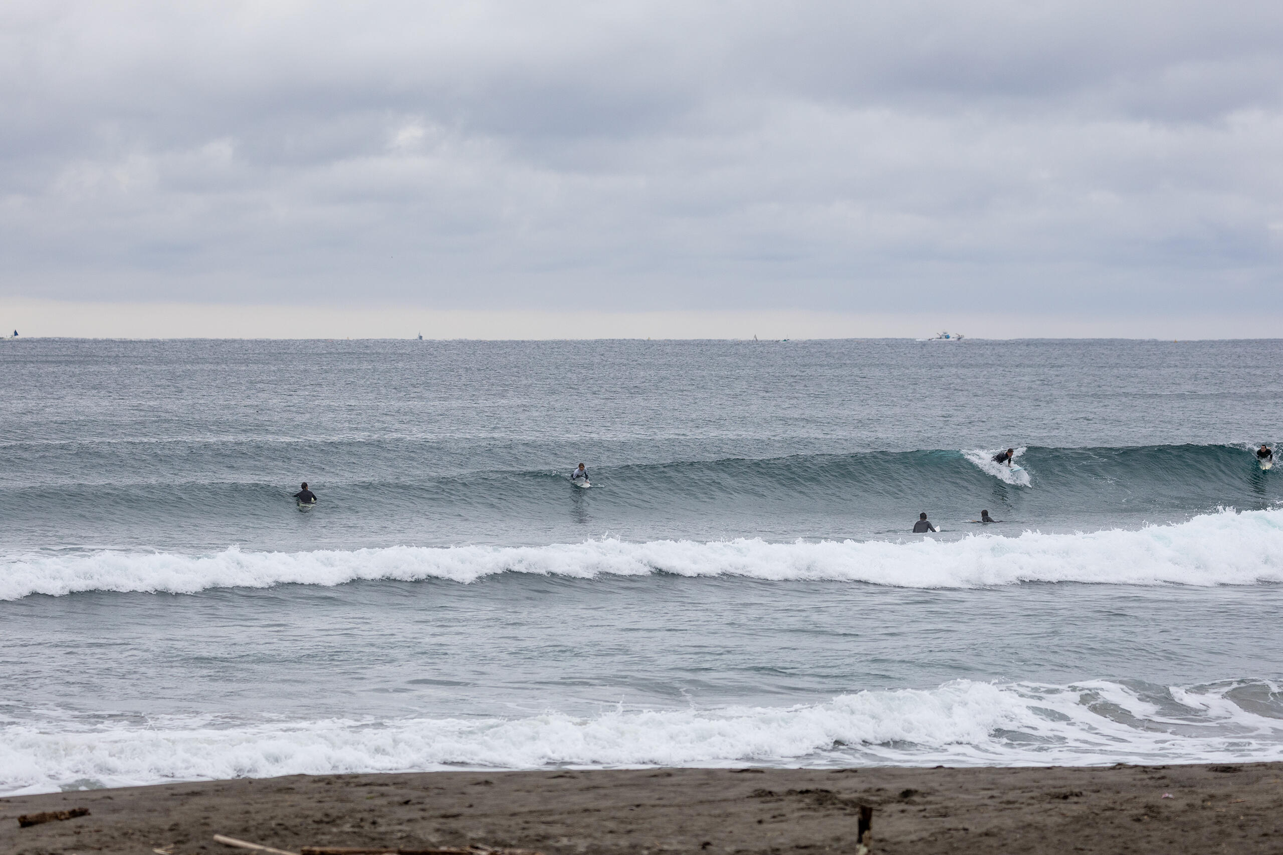 weekday surf report